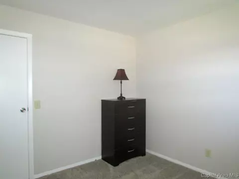 2065 Hastings, Springfield, IL 62702 photo 8