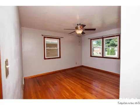 15 Glen Aire Dr, Springfield, IL 62703 photo 10