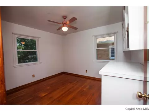 15 Glen Aire Dr, Springfield, IL 62703 photo 13
