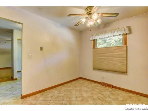 4104 Pickfair Rd, Springfield, IL 62703 photo 11