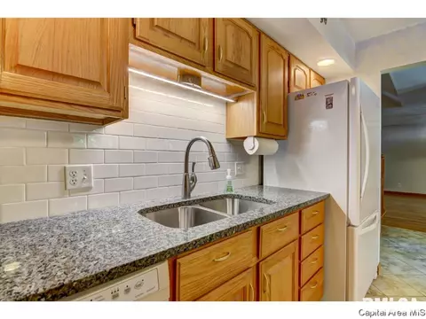 4104 Pickfair Rd, Springfield, IL 62703 photo 9