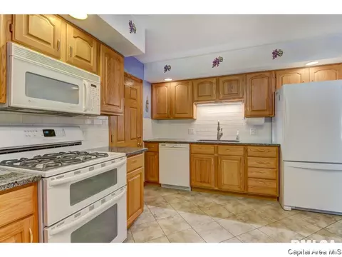 4104 Pickfair Rd, Springfield, IL 62703 photo 8