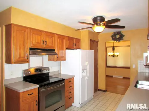 259 Yeoman, Springfield, IL 62704 photo 9