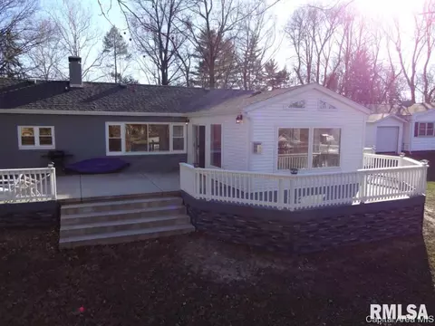 1928 W Lake Shore Dr, Springfield, IL 62712 photo 4