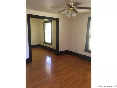 911 N 6th St, Springfield, IL 62702 photo 13