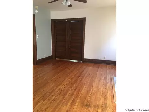 911 N 6th St, Springfield, IL 62702 photo 6