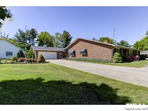 1 Columbine Ln, Springfield, IL 62712 photo 2