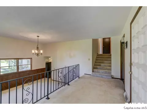 36 Rainbow Rd, Springfield, IL 62712 photo 7