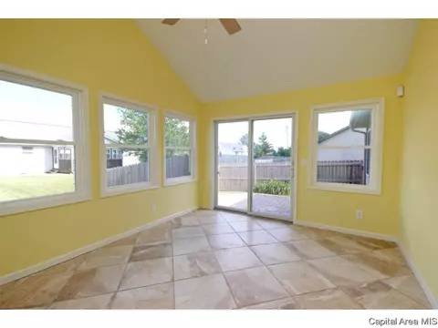 2402 Knoxville, Springfield, IL 62711 photo 29