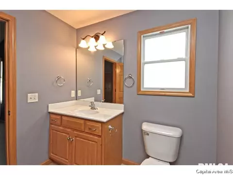 2402 Knoxville, Springfield, IL 62711 photo 20