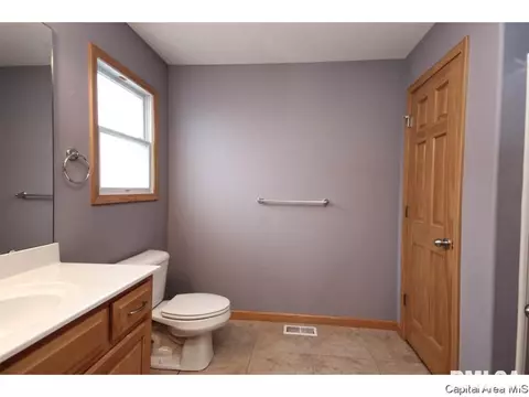 2402 Knoxville, Springfield, IL 62711 photo 21