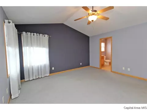 2402 Knoxville, Springfield, IL 62711 photo 15