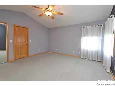 2402 Knoxville, Springfield, IL 62711 photo 17