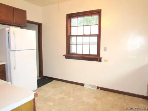 1205 S Spg, Springfield, IL 62704 photo 6
