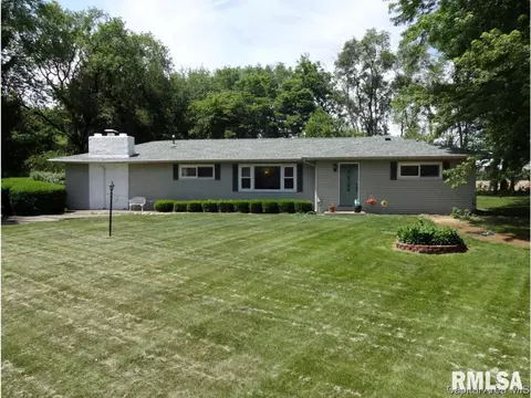 17 Horseshoe Dr, Springfield, IL 62702 photo 1