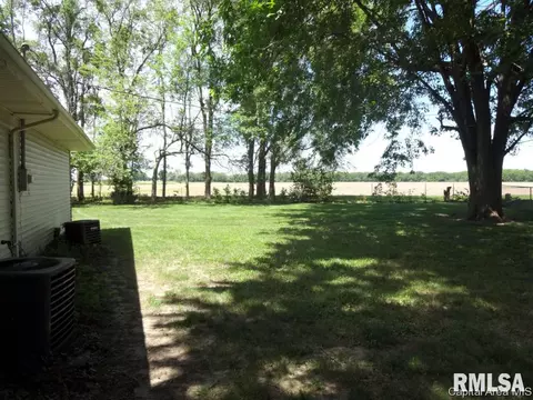 17 Horseshoe Dr, Springfield, IL 62702 photo 4