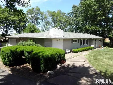17 Horseshoe Dr, Springfield, IL 62702 photo 8