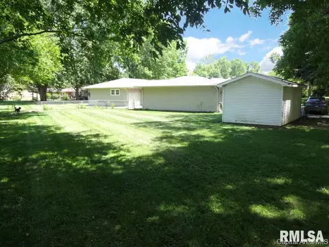 17 Horseshoe Dr, Springfield, IL 62702 photo 6