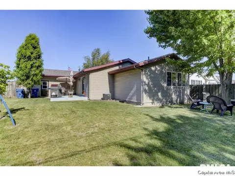 2920 Lakeshire Dr, Springfield, IL 62707 photo 21