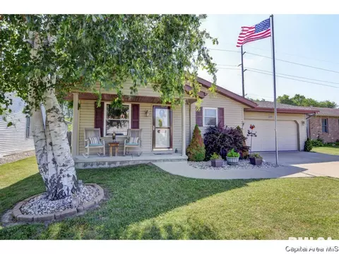 2920 Lakeshire Dr, Springfield, IL 62707 photo 1