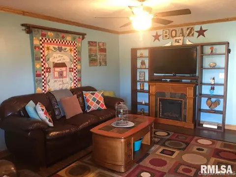 2920 Lakeshire Dr, Springfield, IL 62707 photo 3