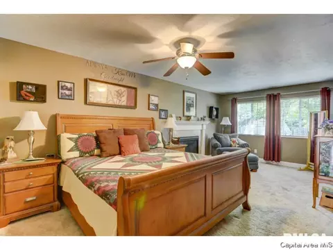 2920 Lakeshire Dr, Springfield, IL 62707 photo 15