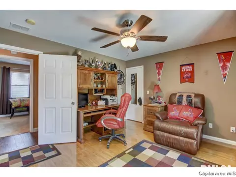 2920 Lakeshire Dr, Springfield, IL 62707 photo 12