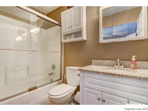 2920 Lakeshire Dr, Springfield, IL 62707 photo 25