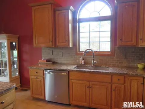 2129 Lake Crst, Springfield, IL 62712 photo 11