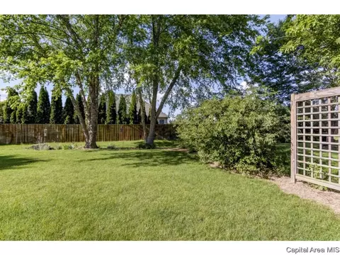 2129 Lake Crst, Springfield, IL 62712 photo 4
