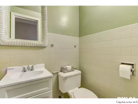 910 Greenview Dr, Springfield, IL 62704 photo 31