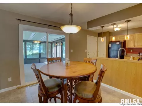 111 Hawkeye Rd, Springfield, IL 62707 photo 11