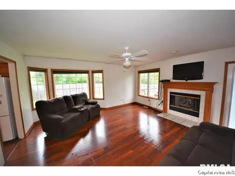 2900 Lakeshire, Springfield, IL 62707 photo 5