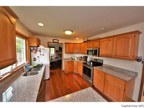 2900 Lakeshire, Springfield, IL 62707 photo 7