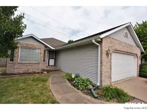 2900 Lakeshire, Springfield, IL 62707 photo 2