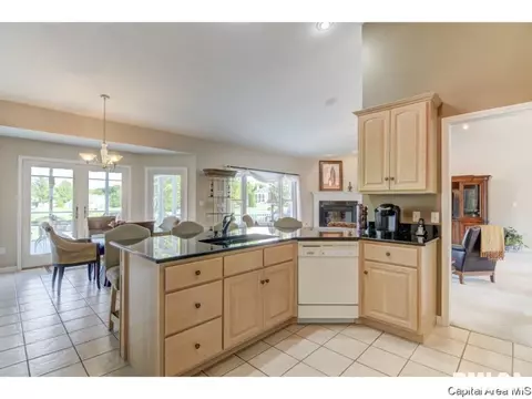 6512 Carlisle Bnd, Springfield, IL 62711 photo 5