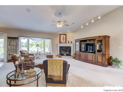 6512 Carlisle Bnd, Springfield, IL 62711 photo 9
