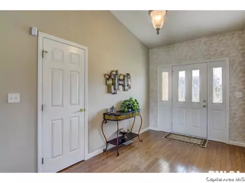 6512 Carlisle Bnd, Springfield, IL 62711 photo 2