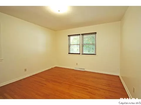 38 Radcliff Rd, Springfield, IL 62703 photo 17