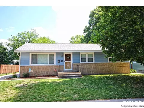 38 Radcliff Rd, Springfield, IL 62703 photo 1