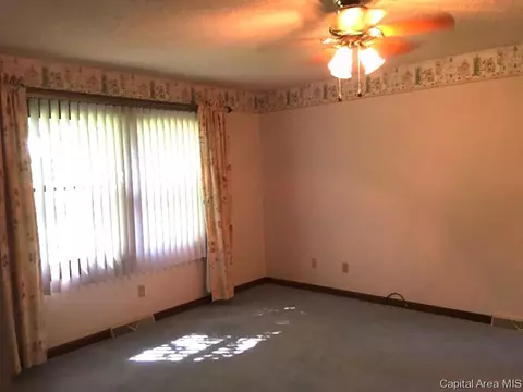 2705 S Chase Dr, Springfield, IL 62704 photo 21