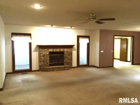 2705 S Chase Dr, Springfield, IL 62704 photo 14