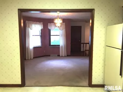 2705 S Chase Dr, Springfield, IL 62704 photo 9