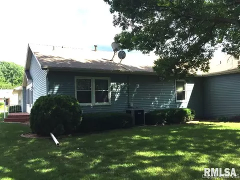 2705 S Chase Dr, Springfield, IL 62704 photo 4