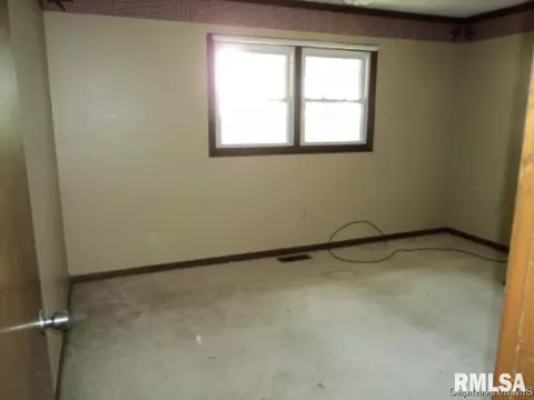 64 Murphy Rd, Bushnell, IL 61422 photo 4