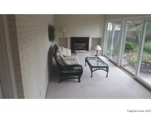 2143 Lindsay Rd, Springfield, IL 62704 photo 13