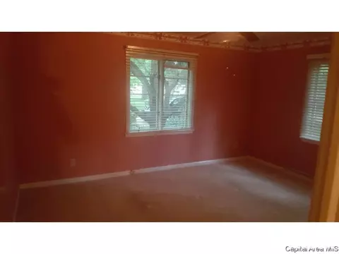 2143 Lindsay Rd, Springfield, IL 62704 photo 9