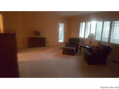 2143 Lindsay Rd, Springfield, IL 62704 photo 6