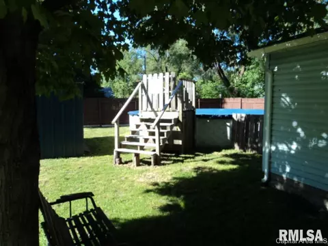 208 E Monmouth St, Abingdon, IL 61410 photo 14