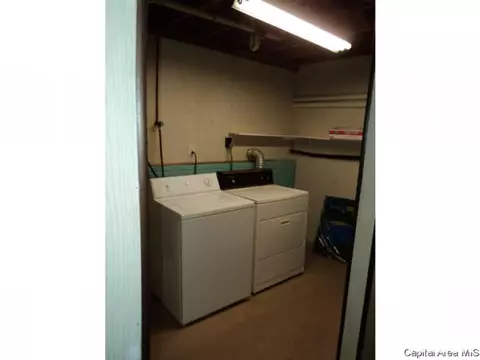 208 E Monmouth St, Abingdon, IL 61410 photo 10
